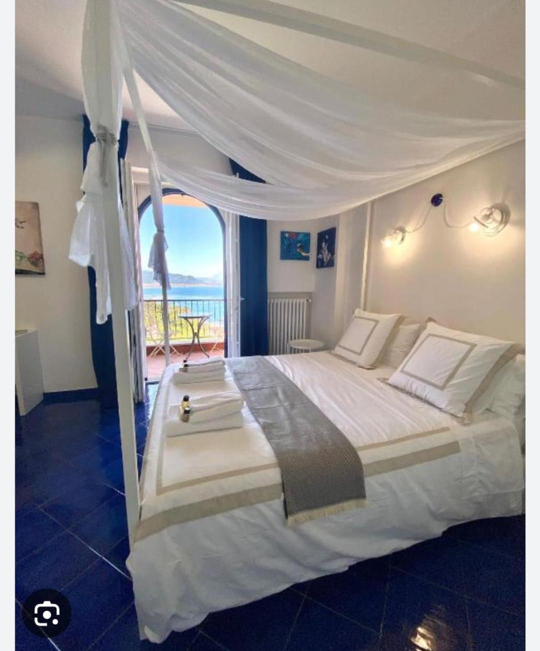 Giordano Amalfi Coast * Vietri sul Mare